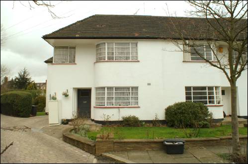 09-10 Kingsley Close